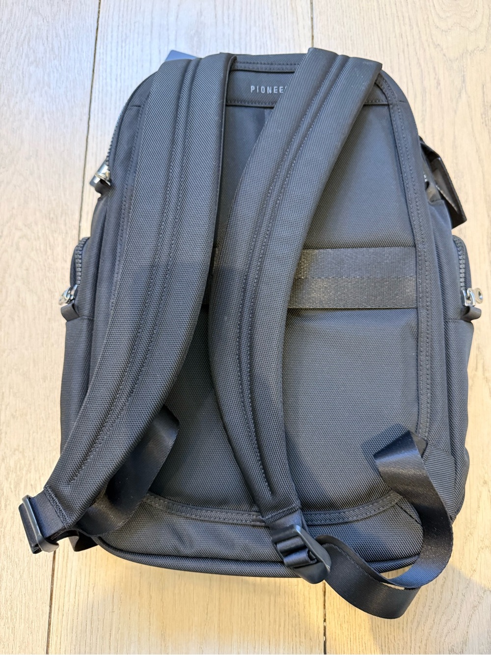 Pioneer Black Men's Travel Backpack NEW with tags - Picture 4 of 14